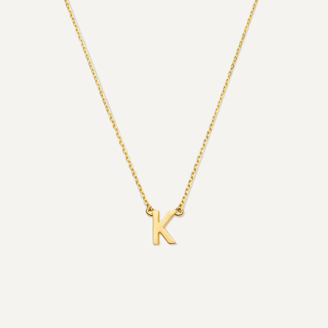 Χρυσό Κολιέ Essential με Αρχικό